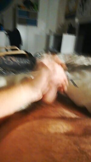This night I was scrolling through Reddit and masturbating an I dropped a lot of cum on me. Someone would have kicked it?