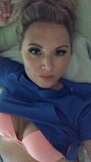 I heard my crush’s voice and he had me on edge all day 💋