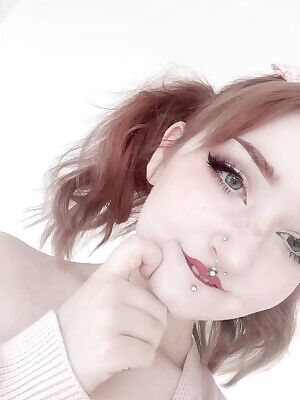 Lemme be your sweet little waifu