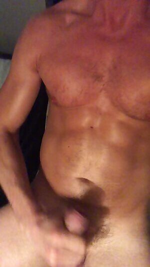 When you finally get home to blow after a sweaty workout with your hot straight friend ... 💦💦💦💦💦💦