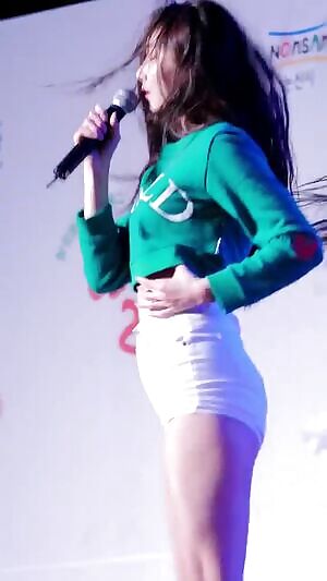 Momoland - Yeonwoo