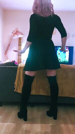 No, I’m not wearing any panties😝