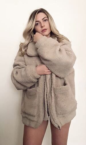 I show up at your place at 2AM like this.. would you let me cum in? ☺️💓