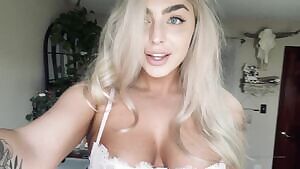 nice full 🍈melons🍒