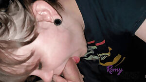 Got woken up at 5am for this. I guess the early girls get the morning wood! ¯\__/¯