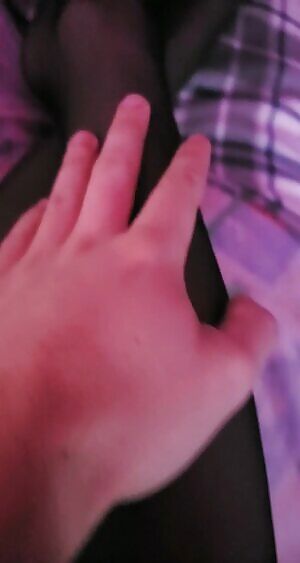 I love touching myself all over 💜