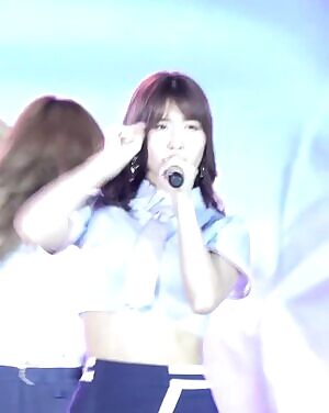 Twice - Momo