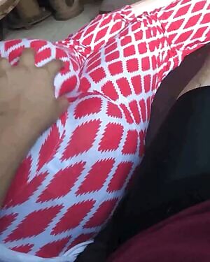 Ass wiggle