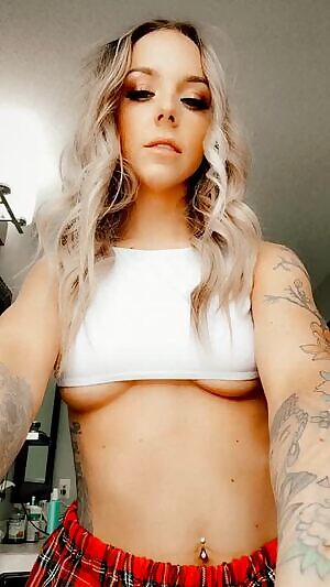 Santa daddy, I've been really naughty this year 💋