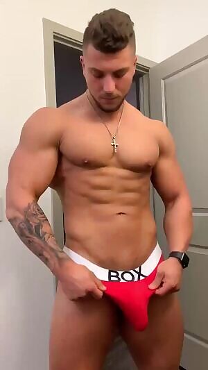 Physique check update..it’s been a while ❤️ 🍆