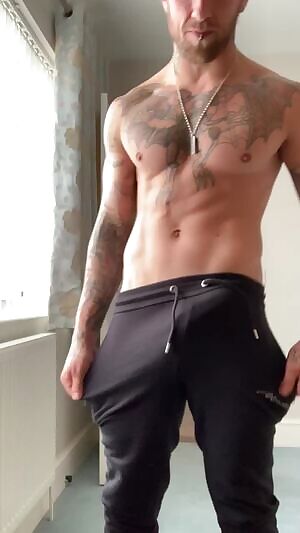 For 10 quid these joggers are 🔥xx