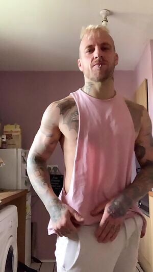 One day i’ll stop these reveal gifs xx