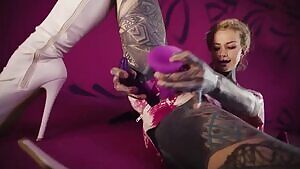 This tight feeling around the body triggers all the senses !