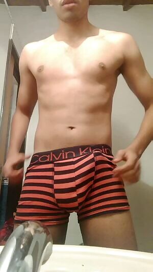 Wearing a condom, looks good? ☺️