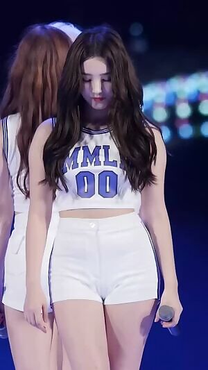 Momoland - Nancy