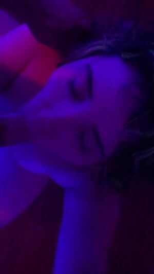 Cock worship relaxes me :)