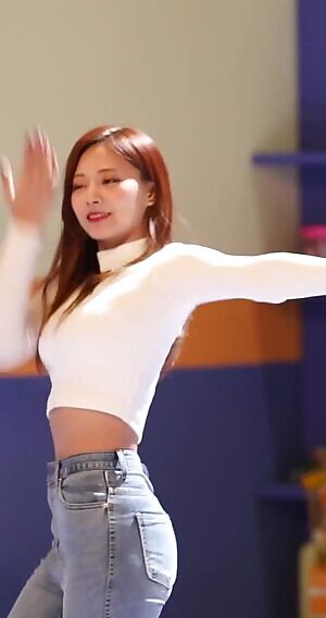 Twice - Tzuyu