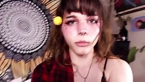 i love playing with myself these days ^-^