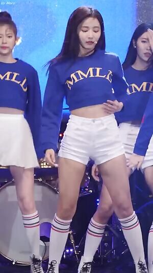Momoland - Yeonwoo