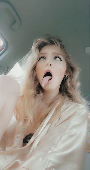 snuck away from my family to be a lil slut in my car~*