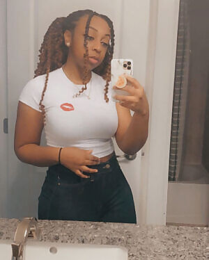 My Sister Dm Me On Discord If You Can Tribute Her i have more pics to my discord is Awoken999#3479