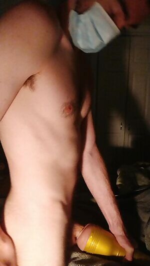 A demonstration of wearing a mask during exercise