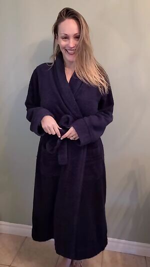 When you wake up to 30,000 Reddit followers! 🎉🍾🥰