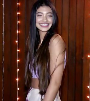 Alanna Pandey is gorgeous