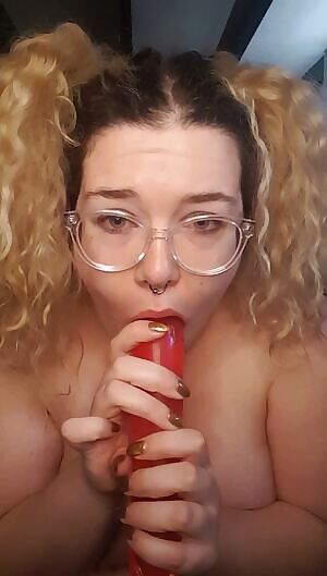 Getting sloppy with my pigtails ❤🐖