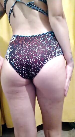 Don't get bored alone and follow me on my Snapchat, KiK and check what I have for you, photos, videos, GIFs all personalized as you wish 😘 GFE experience, Private Lesbian Shows & Lesbian Custom Videos Google Drive sex folder and more 😍😍 SC: MariehFlower19 KiK: Guedez25 💮💮.