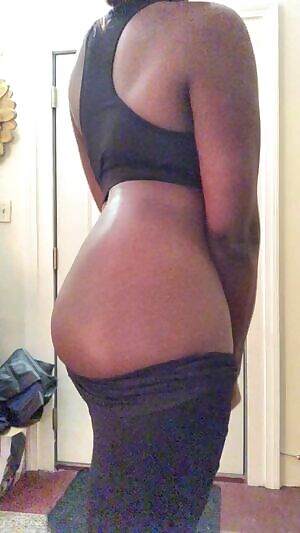 I’m doing a research project: Are you a fan of slapping a woman’s ass in bed? 🍑