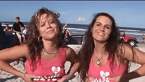 beach babe boobs flash