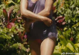 Jennifer Aniston's body is fucking ridiculous