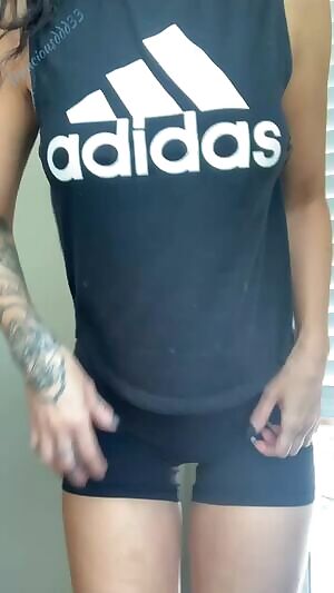 Eat my sweaty pussy after a workout, it’s got electrolytes.