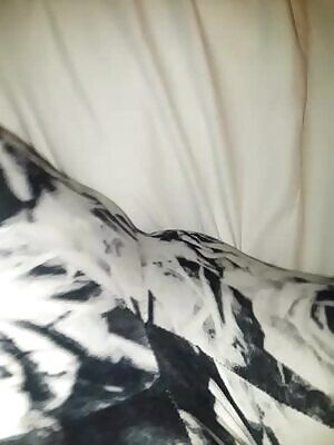 Just a vid of me needily moaning 😋