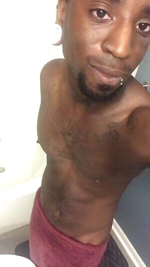 27 fit and thicc long package , come say hey! Pic in post and story