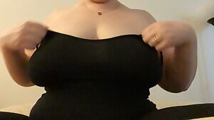 I hear a cartoon sound when I see this