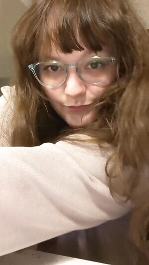 i don't know if my belly is visible enough, but i thought I'd share and see