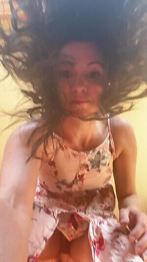 Upskirt makes ur balls hurt!!