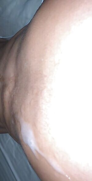 I have been told that I cum a lot.. 😏22m