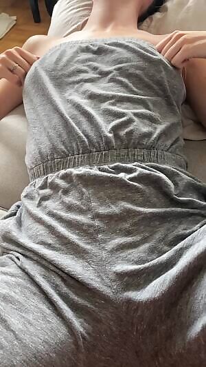 Too hot for clothes 😏