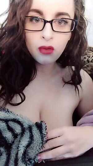 Oh hey, up and ready to play, let me torture and tease you today. kinks: Homewrecking, Femdom, JOI, SPH, Footfetish and more. ///