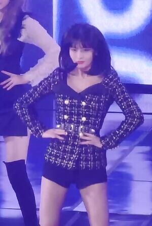 Twice -Momo