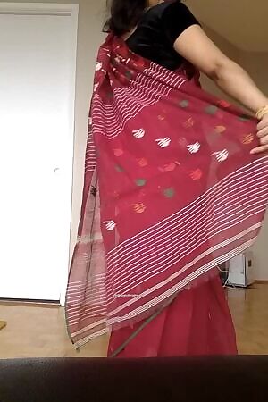 Me thinks South Asian gals don't get enough love on this subreddit, so me is here to represent! 🇧🇩