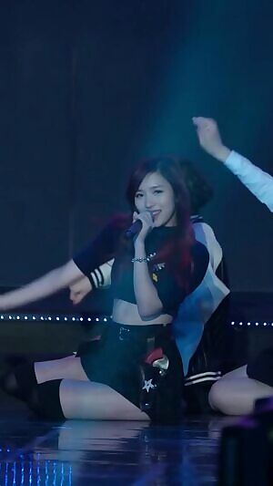 TWICE - Mina