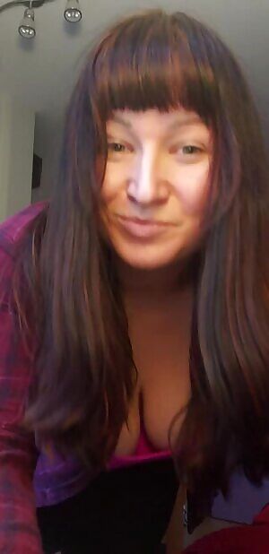 Who likes curves and eternally hard nipples?