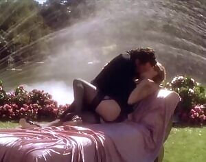 Julie Bowen's ass - Happy Gilmore