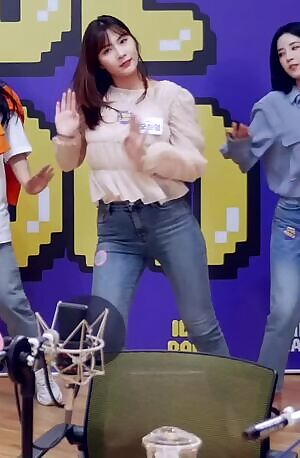 Apink - Hayoung & Naeun