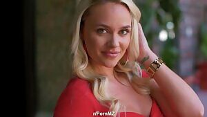 Alexis Monroe Likes It Hot