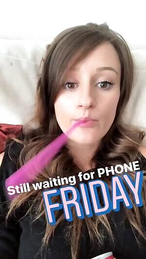 I would love to watch a bud use her throat while I jerk